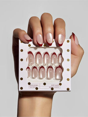 Celebritips Rouge Crystal Short Almond Press-On Nails Holiday 2026 NIB